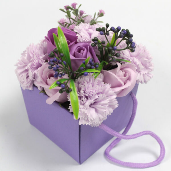 Bouquet Flores Jabón-Rosas y Morado - Imagen 4