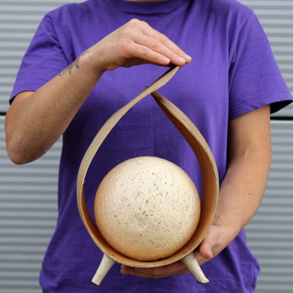 Lámpara de Coco Natural - Envoltura Natural - Imagen 3