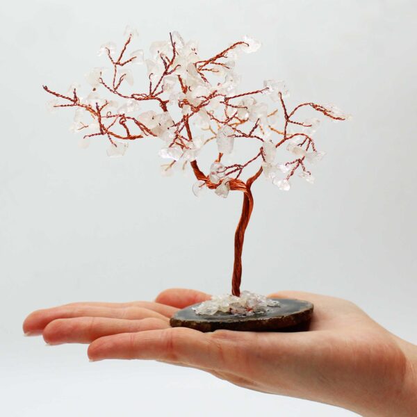 Árbol de piedras preciosas grande: Cuarzo de roca sobre base de ágata negra (100 piedras) - Imagen 2