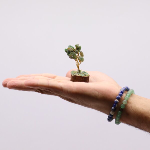 Mini árbol de piedras preciosas sobre base de madera - Aventurina verde (15 piedras) - Imagen 4